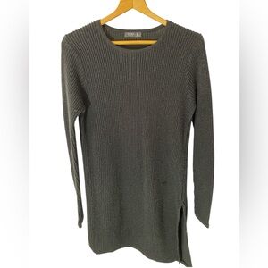 B5- Black Ribbed Wool Titika Active Couture Long Sweater
